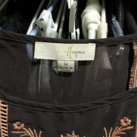 Boho flowy embroidered top - Picture 3 of 8